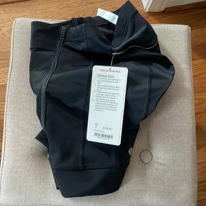 NWT Lululemon Paceline Short padded size 6